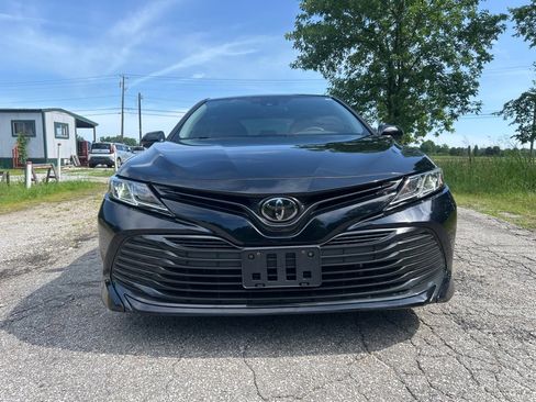 Used 2020 Toyota Camry LE FWD image 25