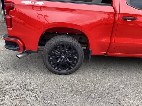 Used 2019 Chevrolet Silverado 1500 Custom w/ Custom Value Package AWD/4WD image 23