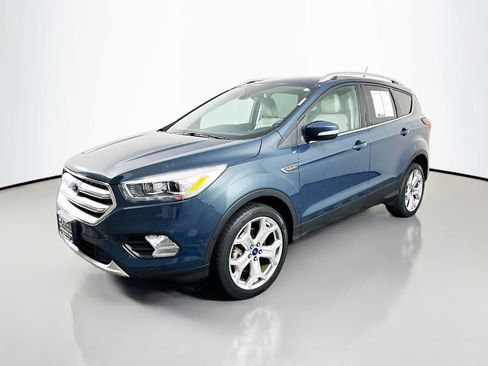 Used 2019 Ford Escape Titanium AWD/4WD image 3