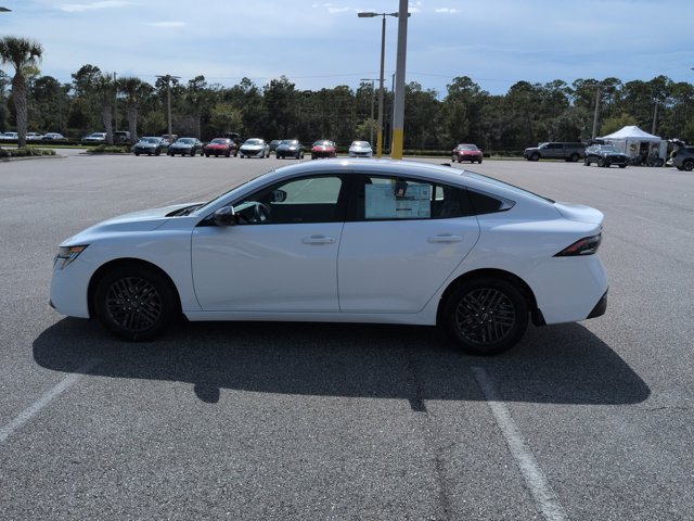 Certified 2027 Nissan Sentra SV w/ SV Convenience Package FWD image 7