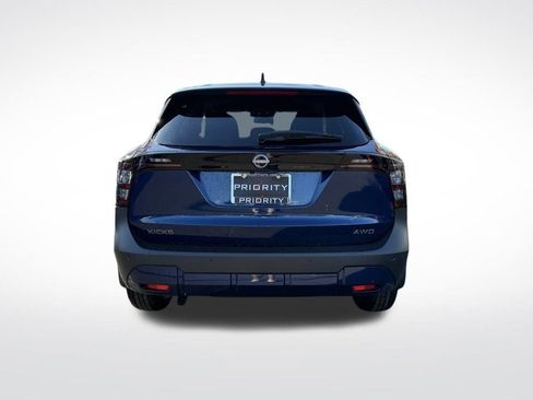 New 2025 Nissan Kicks SV w/ Charging Package image 4