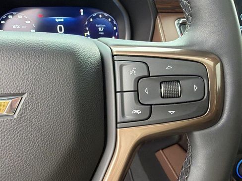 Used 2023 Chevrolet Tahoe High Country AWD/4WD image 32