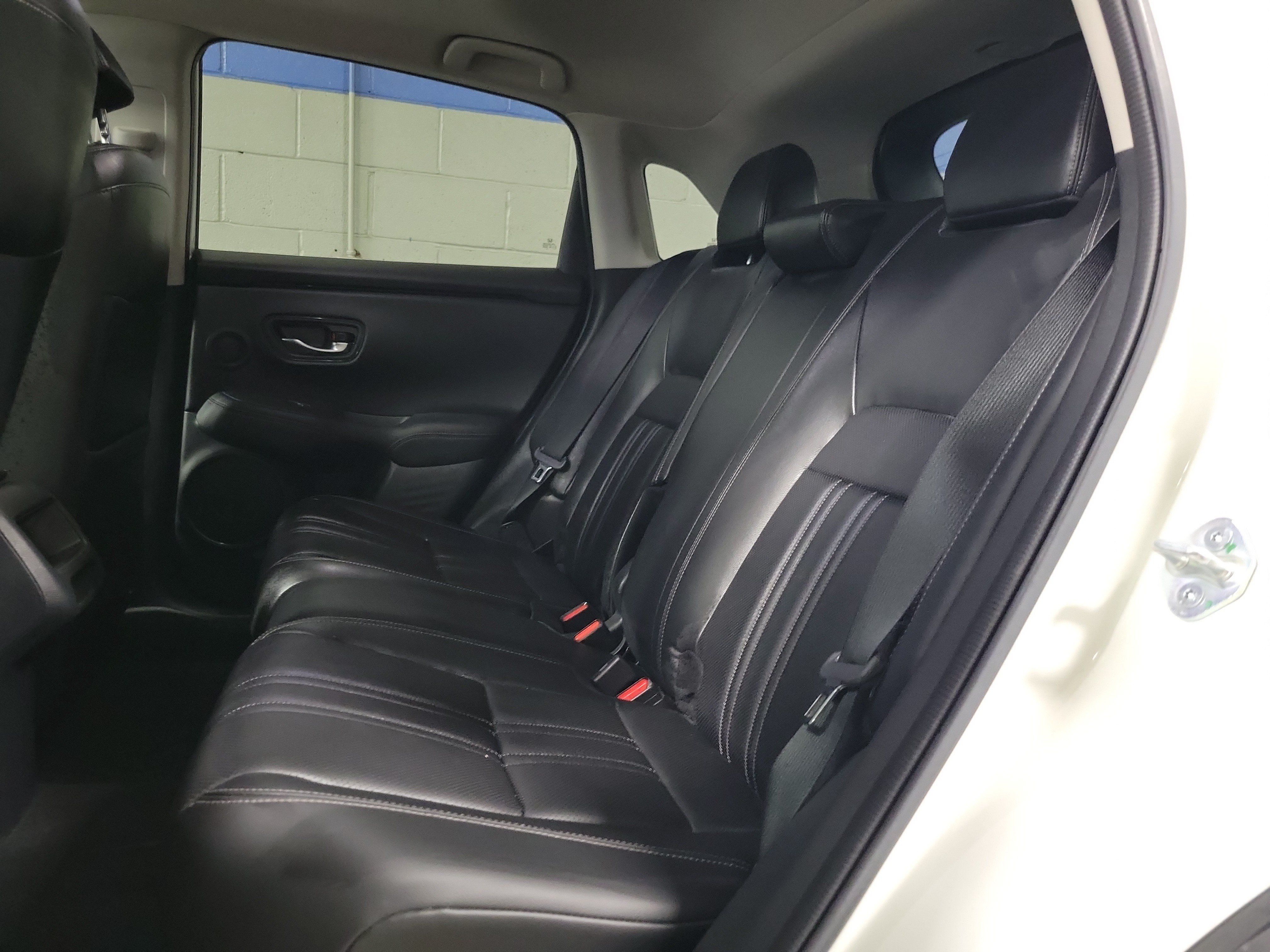 Certified 2024 Honda HR-V EX-L image 10