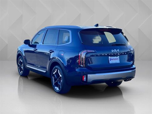 New 2025 Kia Telluride EX w/ EX Captain's Chair Package image 7
