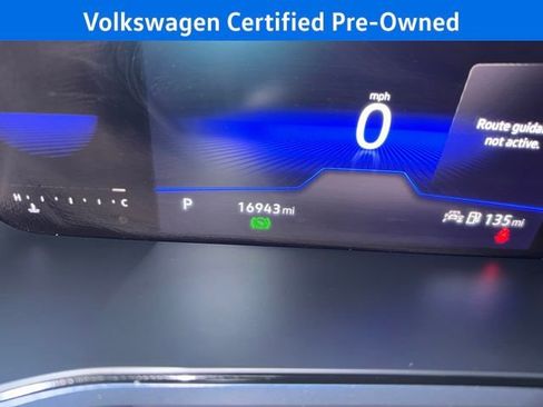 Certified 2023 Volkswagen Taos SE image 23