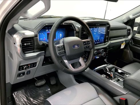 New 2025 Ford F150 Lariat w/ Equipment Group 501A Mid image 8