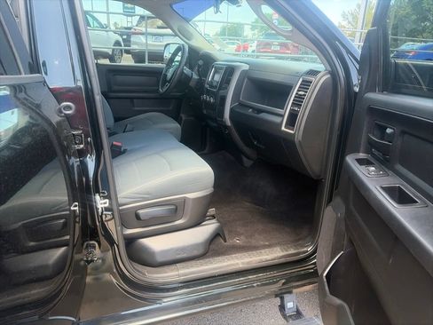 Used 2017 RAM 2500 Tradesman w/ Chrome Appearance Group AWD/4WD image 17