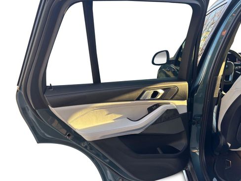 Certified 2025 BMW X5 xDrive40i w/ Premium Package image 22