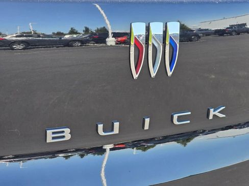 Used 2024 Buick Encore GX Sport Touring image 13