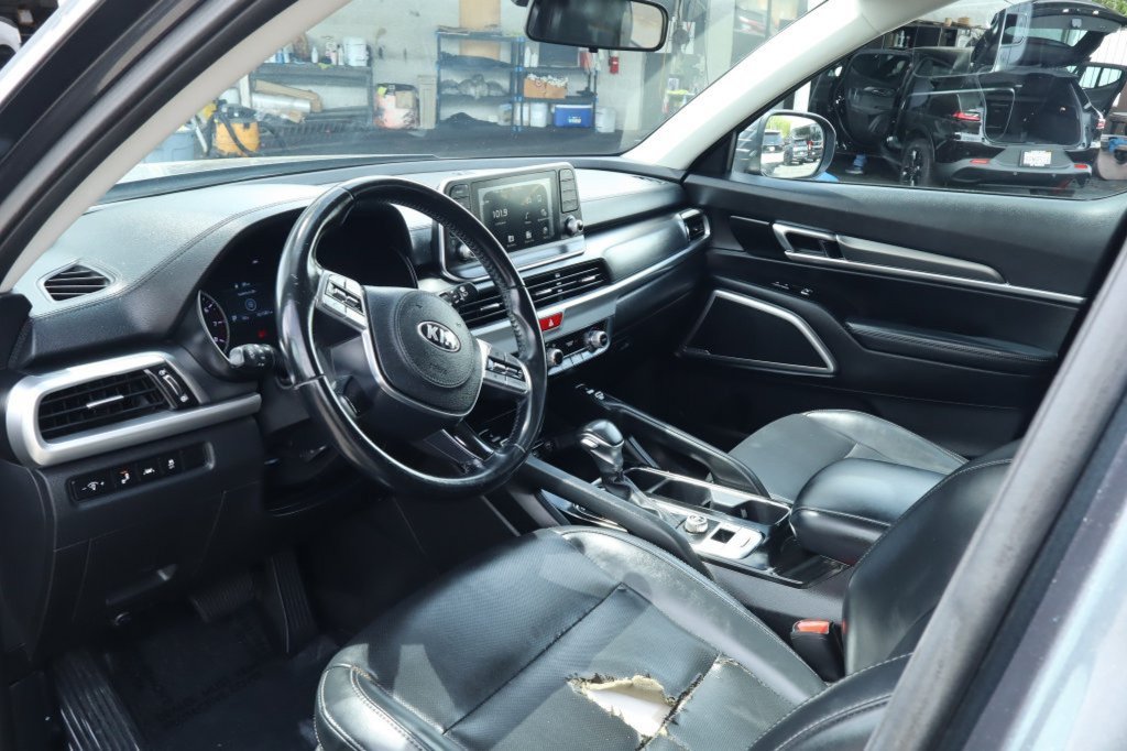 Used 2021 Kia Telluride S FWD image 17