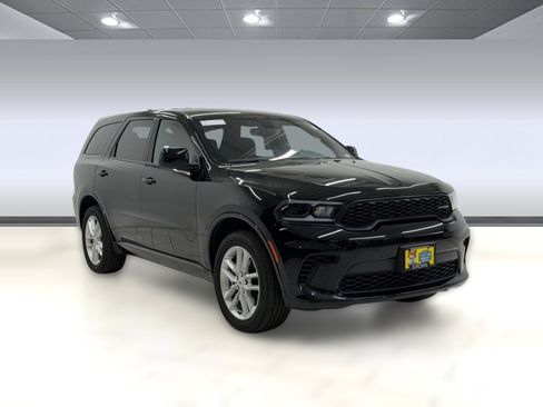 Used 2025 Dodge Durango GT AWD/4WD image 6