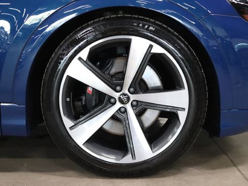 Used 2024 Audi SQ8 Prestige w/ Prestige Package image 40