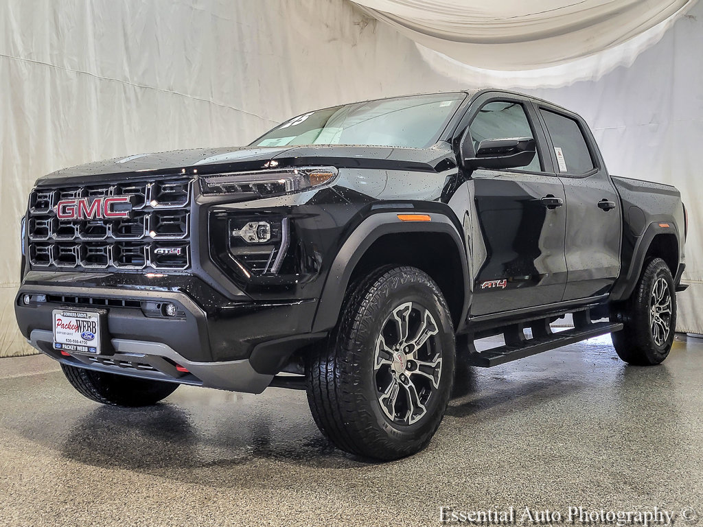 Used 2025 GMC Canyon AT4 AWD/4WD image 2
