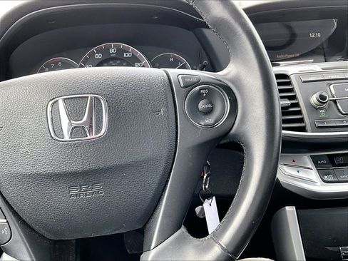 Used 2015 Honda Accord Sport image 16