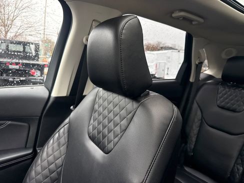 Used 2023 Ford Edge Titanium w/ Equipment Group 301A image 43