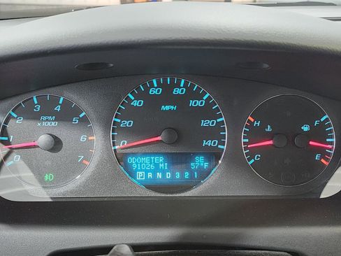 Used 2010 Chevrolet Impala LT FWD image 12
