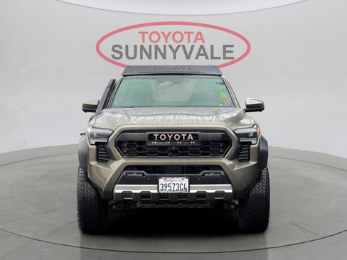 Used 2024 Toyota Tacoma Trailhunter image 11