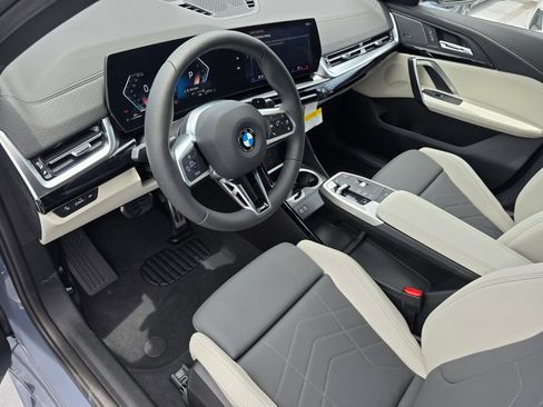 New 2026 BMW X2 xDrive28i w/ M Sport Package AWD/4WD image 8
