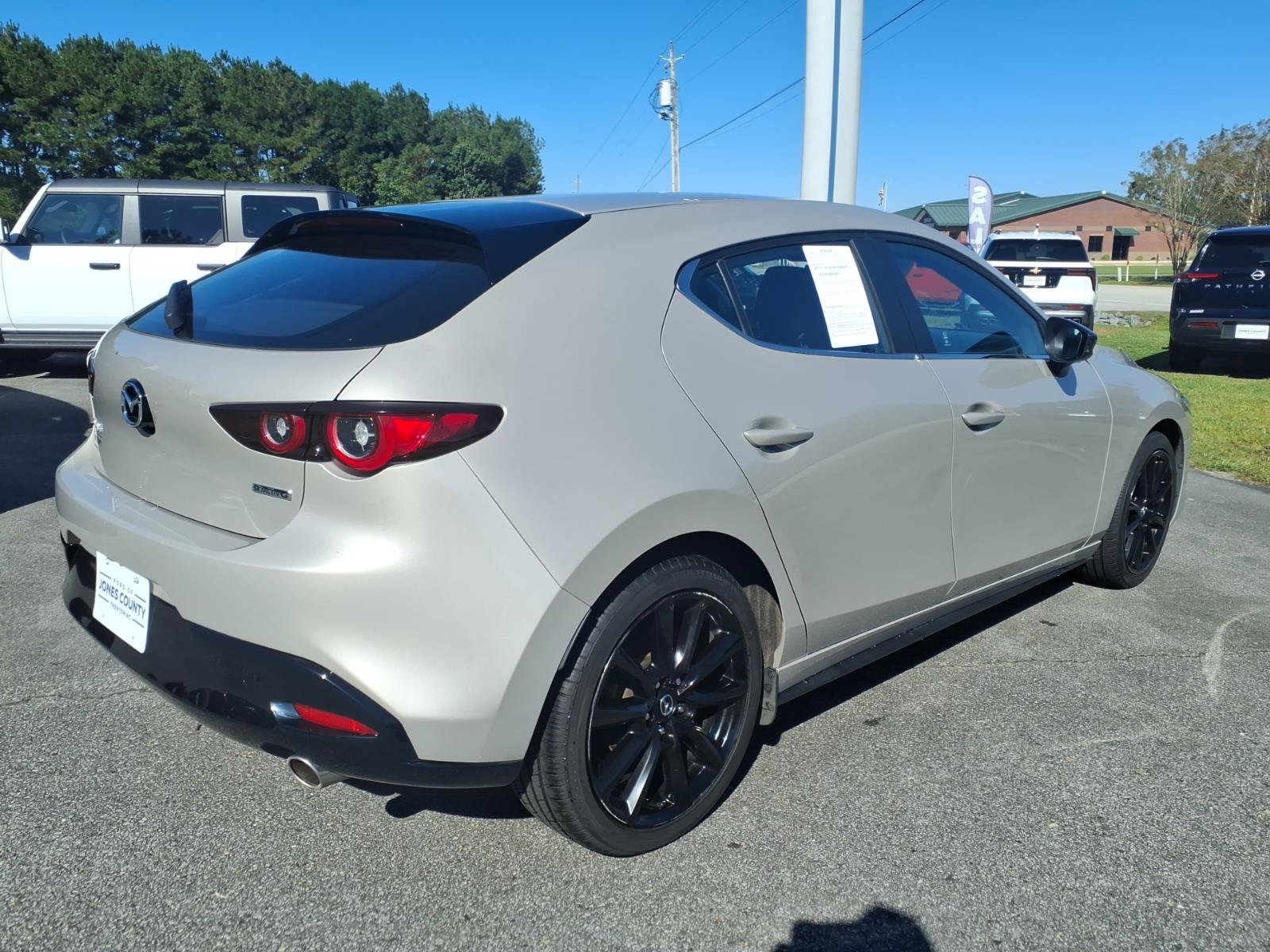 Used 2024 MAZDA MAZDA3 s FWD image 2