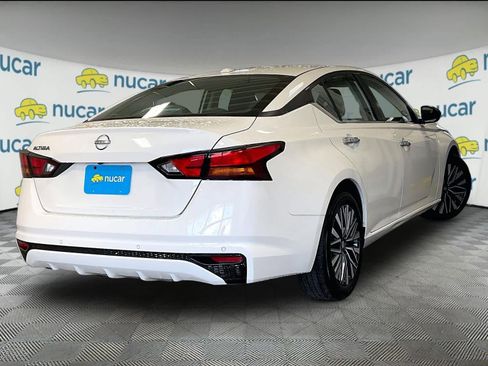 Certified 2025 Nissan Altima 2.5 SV FWD image 6
