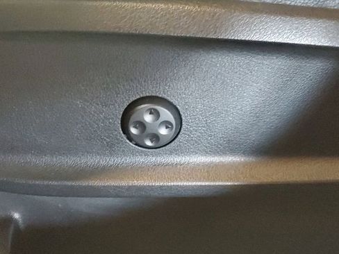 Used 2022 Mercedes-Benz GLB 35 AMG 4MATIC image 26