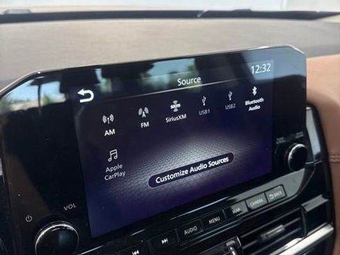 Certified 2024 Nissan Pathfinder Platinum FWD image 9