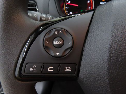 New 2025 Mitsubishi Eclipse Cross LE image 12