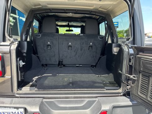 Used 2020 Jeep Wrangler Unlimited Sport S AWD/4WD image 14
