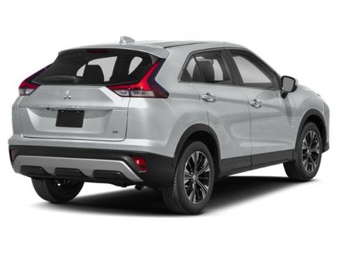 Used 2022 Mitsubishi Eclipse Cross AWD image 2