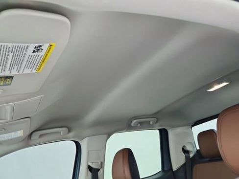 Used 2022 Ford Maverick Lariat image 54