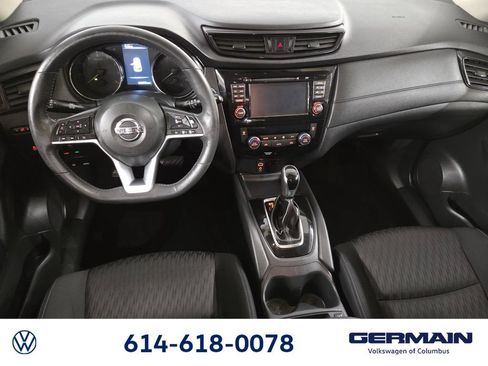 Used 2017 Nissan Rogue SV w/ SV Premium Package AWD/4WD image 21