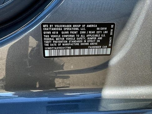 Used 2017 Volkswagen Passat 1.8T R-Line image 31