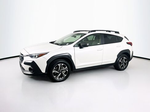 Used 2024 Subaru Crosstrek 2.0i Premium image 4