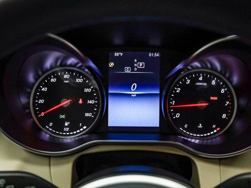 Used 2022 Mercedes-Benz GLC 300 image 24
