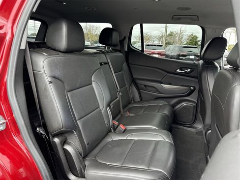 Used 2023 GMC Acadia SLT image 23