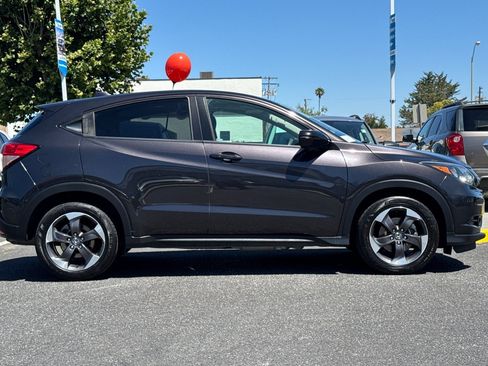 Used 2018 Honda HR-V EX image 7