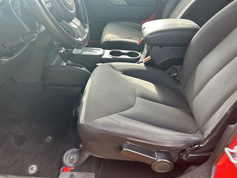 Used 2015 Jeep Wrangler Unlimited Sport w/ Quick Order Package 24S image 16