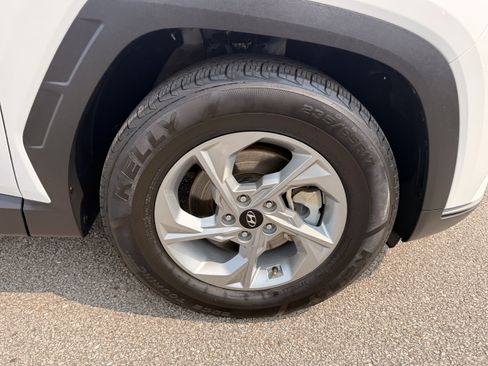 Used 2024 Hyundai Tucson SEL FWD image 17