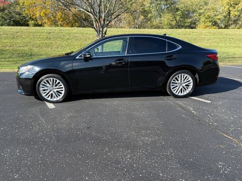 Used 2014 Lexus ES 350 w/ Luxury Package image 16