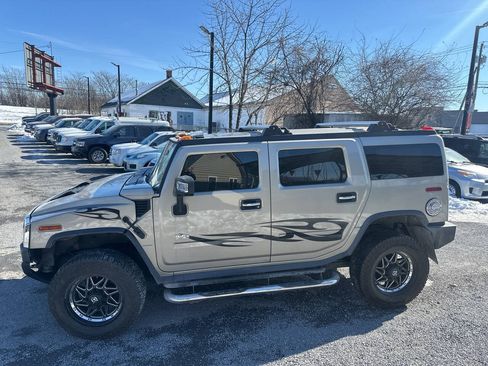 Used 2005 HUMMER H2 w/ Preferred Equipment Group AWD/4WD image 2