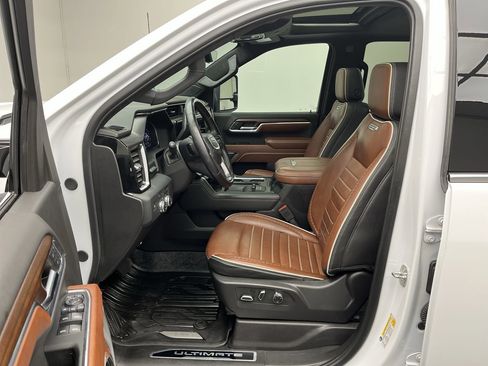 Used 2024 GMC Sierra 2500 Denali Ultimate image 3