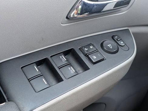 Used 2016 Honda Odyssey SE image 22