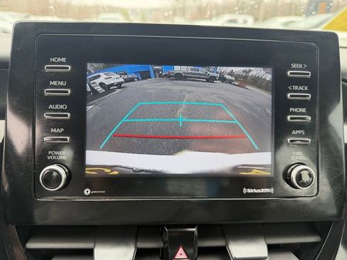 Used 2021 Toyota Camry SE image 19