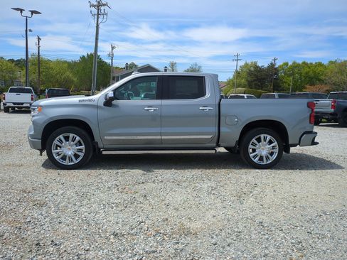 New 2026 Chevrolet Silverado 1500 High Country AWD/4WD image 6