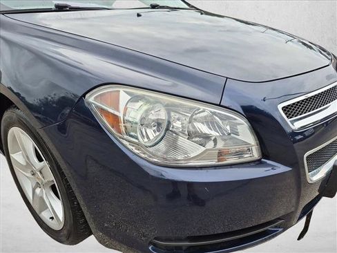 Used 2011 Chevrolet Malibu LS FWD image 7