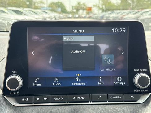 Certified 2025 Nissan Sentra SV FWD image 21