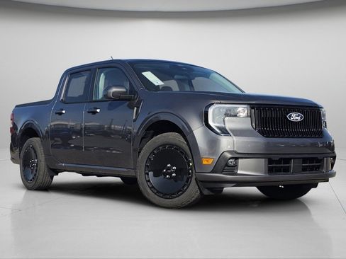 New 2026 Ford Maverick Lobo AWD/4WD image 2