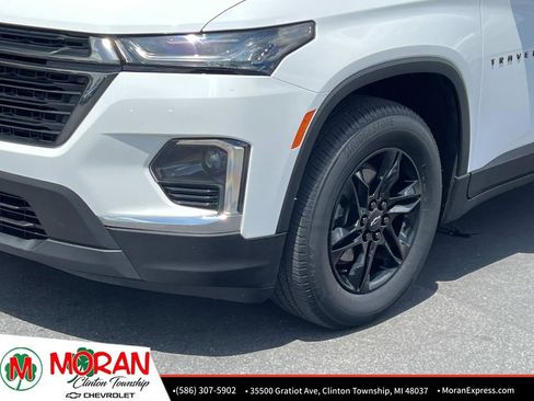 Certified 2023 Chevrolet Traverse LT FWD image 10