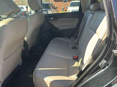 Used 2016 Subaru Forester 2.5i Limited image 11