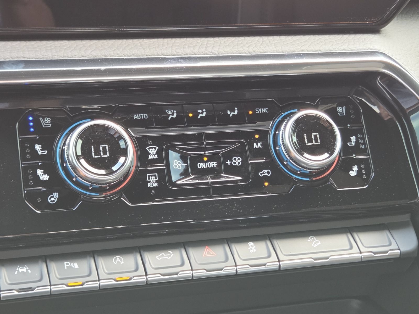 New 2026 GMC Sierra 1500 Denali AWD/4WD image 34